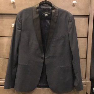 Men’s evening regular fit suit.